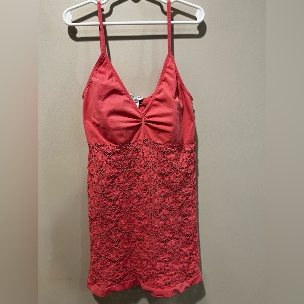 Stretch lace tank top